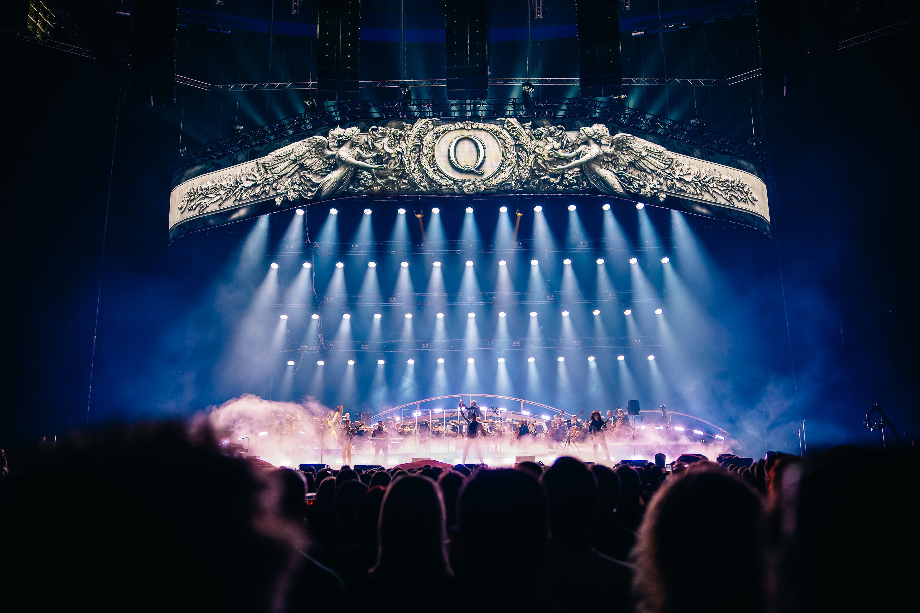 Queenie_O2Arena_2025_MichalBernatek-88.jpg